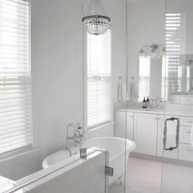 Tips for Adding a Chandelier Above Your Bathtub