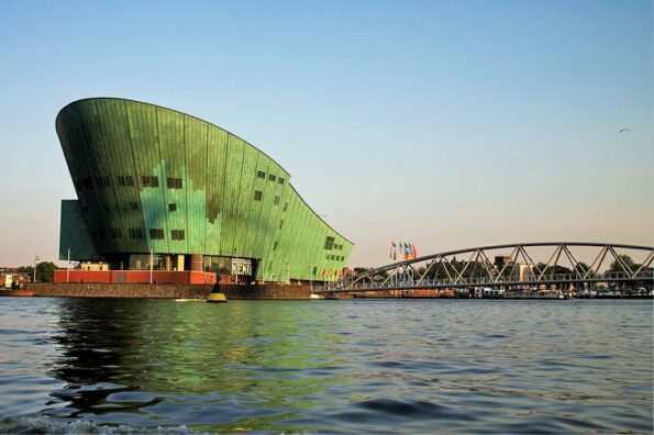Tourist Attractions in Amsterdam Tourist Attractions in Amsterdam